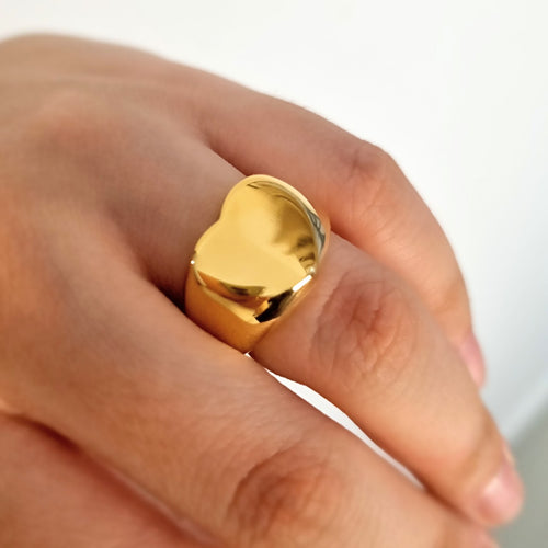 Anillo Chapa de Oro 14K Corazón